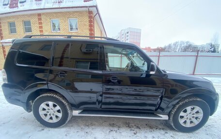 Mitsubishi Pajero IV, 2014 год, 2 399 990 рублей, 4 фотография