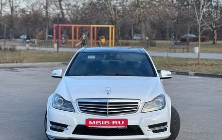 Mercedes-Benz C-Класс, 2013 год, 2 200 000 рублей, 2 фотография