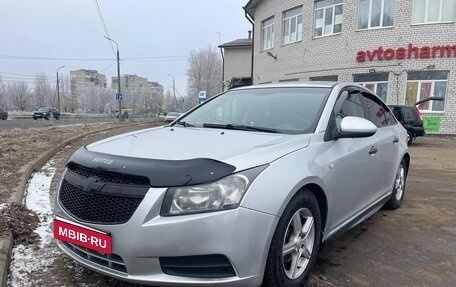 Chevrolet Cruze II, 2011 год, 580 000 рублей, 2 фотография