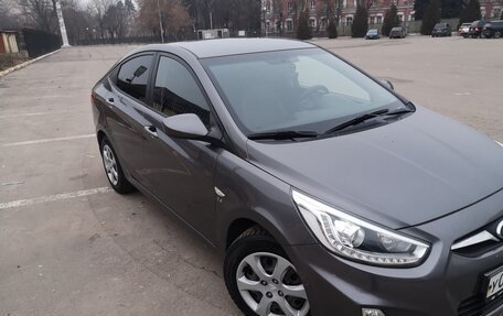 Hyundai Solaris II рестайлинг, 2014 год, 1 200 000 рублей, 4 фотография