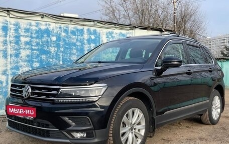 Volkswagen Tiguan II, 2017 год, 3 350 000 рублей, 2 фотография