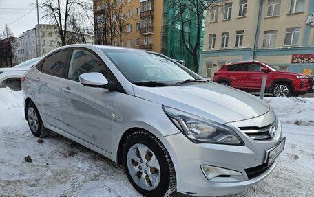 Hyundai Solaris II рестайлинг, 2014 год, 720 000 рублей, 3 фотография