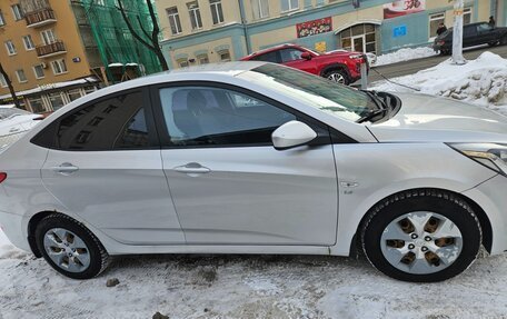 Hyundai Solaris II рестайлинг, 2014 год, 720 000 рублей, 4 фотография