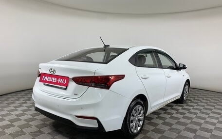 Hyundai Solaris II рестайлинг, 2018 год, 890 000 рублей, 5 фотография