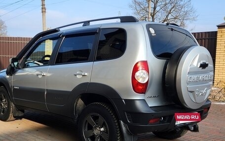 Chevrolet Niva I рестайлинг, 2019 год, 1 000 000 рублей, 9 фотография