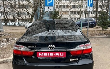 Toyota Camry, 2018 год, 2 600 000 рублей, 8 фотография