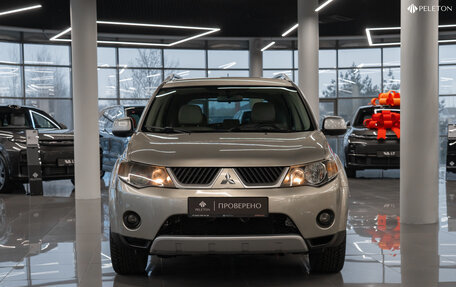 Mitsubishi Outlander III рестайлинг 3, 2006 год, 990 000 рублей, 3 фотография