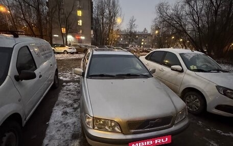 Volvo V40 I, 2001 год, 405 000 рублей, 3 фотография