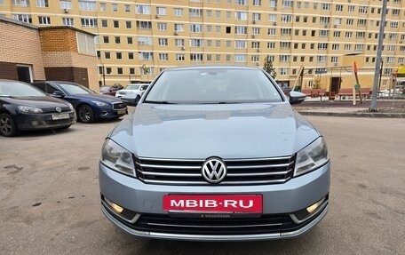 Volkswagen Passat B7, 2011 год, 1 190 000 рублей, 2 фотография