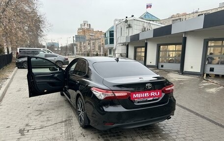 Toyota Camry, 2021 год, 3 500 000 рублей, 5 фотография