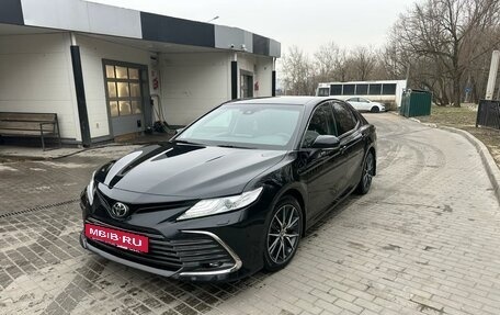 Toyota Camry, 2021 год, 3 500 000 рублей, 7 фотография