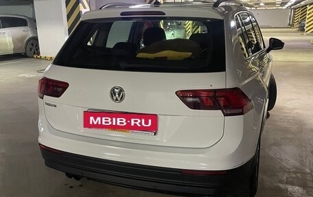 Volkswagen Tiguan II, 2018 год, 2 250 000 рублей, 13 фотография