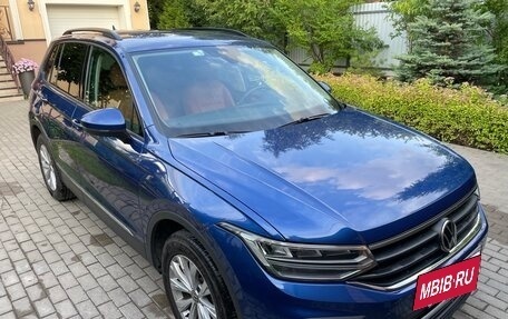 Volkswagen Tiguan II, 2021 год, 3 750 000 рублей, 3 фотография