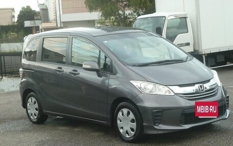 Honda Freed I, 2014 год, 850 000 рублей, 2 фотография