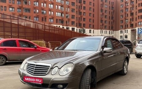 Mercedes-Benz E-Класс, 2008 год, 800 000 рублей, 6 фотография