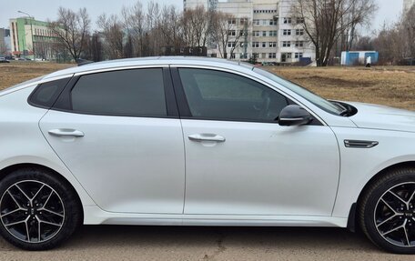 KIA Optima IV, 2018 год, 2 500 000 рублей, 3 фотография