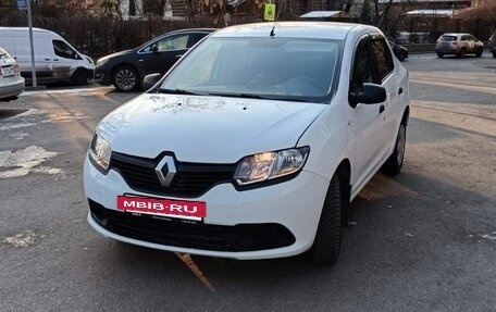 Renault Logan II, 2015 год, 650 000 рублей, 14 фотография