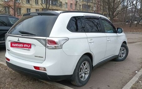 Mitsubishi Outlander III рестайлинг 3, 2012 год, 1 240 000 рублей, 4 фотография