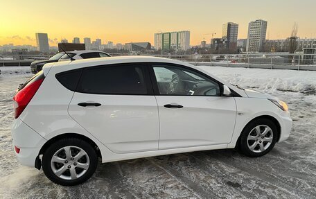 Hyundai Solaris II рестайлинг, 2013 год, 790 000 рублей, 2 фотография