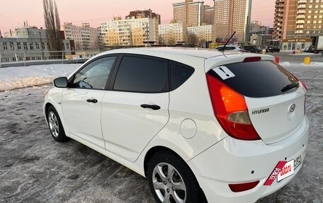 Hyundai Solaris II рестайлинг, 2013 год, 790 000 рублей, 5 фотография