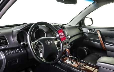 Toyota Highlander III, 2013 год, 2 485 000 рублей, 16 фотография