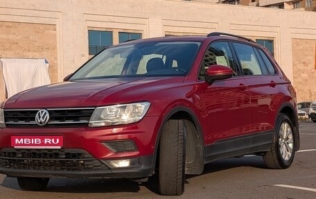 Volkswagen Tiguan II, 2017 год, 2 000 000 рублей, 12 фотография