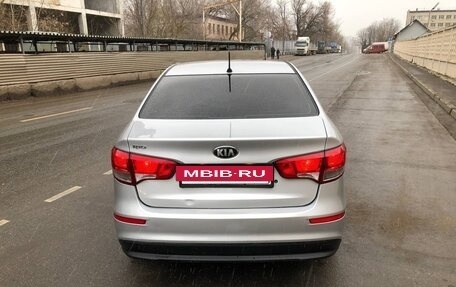 KIA Rio III рестайлинг, 2016 год, 999 000 рублей, 7 фотография