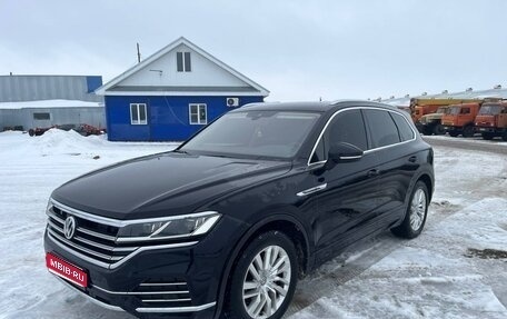 Volkswagen Touareg III, 2019 год, 4 100 000 рублей, 1 фотография