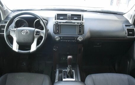 Toyota Land Cruiser Prado 150 рестайлинг 2, 2014 год, 4 250 000 рублей, 14 фотография