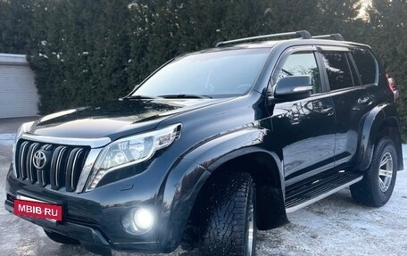 Toyota Land Cruiser Prado 150 рестайлинг 2, 2014 год, 4 250 000 рублей, 3 фотография