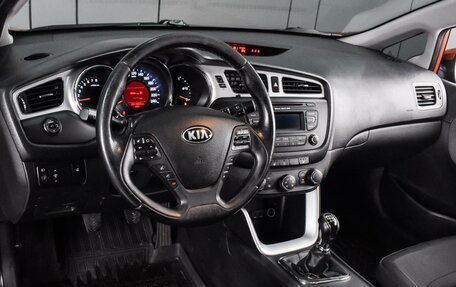 KIA cee'd III, 2013 год, 990 000 рублей, 6 фотография