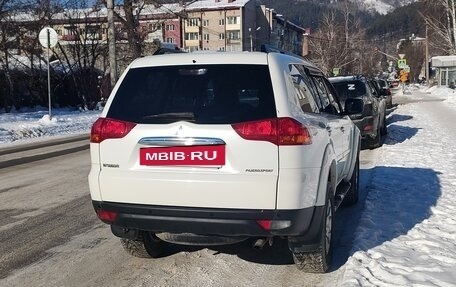 Mitsubishi Pajero Sport II рестайлинг, 2012 год, 1 980 000 рублей, 2 фотография