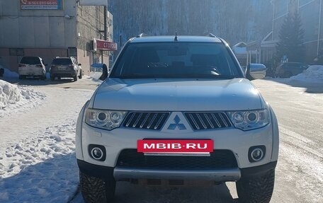 Mitsubishi Pajero Sport II рестайлинг, 2012 год, 1 980 000 рублей, 5 фотография