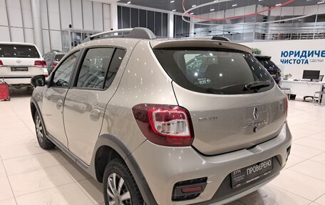 Renault Sandero II рестайлинг, 2016 год, 890 000 рублей, 11 фотография