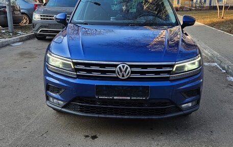 Volkswagen Tiguan II, 2018 год, 2 850 000 рублей, 2 фотография