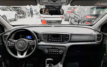 KIA Sportage IV рестайлинг, 2020 год, 2 350 000 рублей, 14 фотография