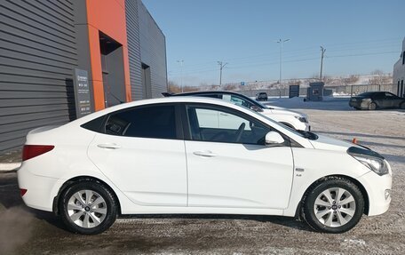 Hyundai Solaris II рестайлинг, 2016 год, 1 295 000 рублей, 4 фотография