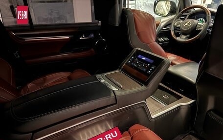 Lexus LX III, 2017 год, 8 600 000 рублей, 34 фотография