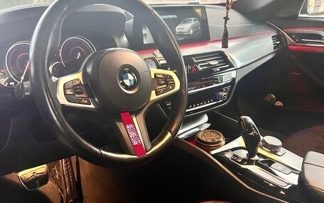 BMW 5 серия, 2018 год, 3 900 000 рублей, 8 фотография