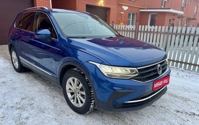 Volkswagen Tiguan II, 2021 год, 3 349 000 рублей, 1 фотография