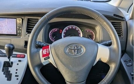 Toyota ISis I, 2012 год, 1 010 000 рублей, 9 фотография