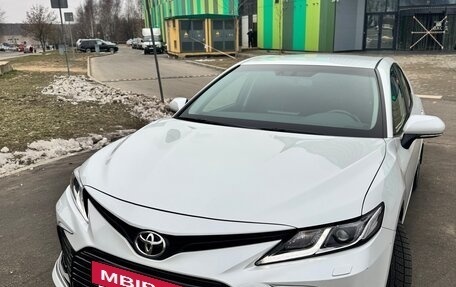 Toyota Camry, 2021 год, 3 150 000 рублей, 3 фотография