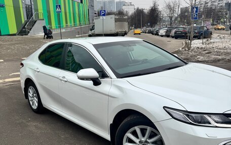 Toyota Camry, 2021 год, 3 150 000 рублей, 15 фотография