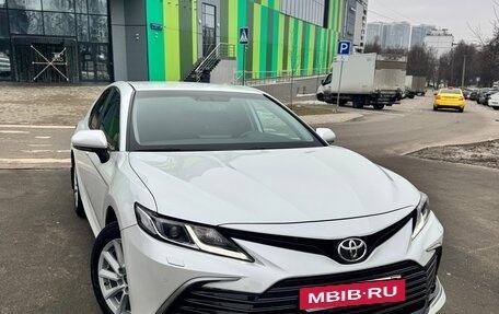 Toyota Camry, 2021 год, 3 150 000 рублей, 13 фотография