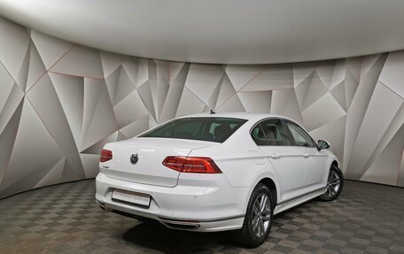 Volkswagen Passat B8 рестайлинг, 2018 год, 2 295 000 рублей, 2 фотография