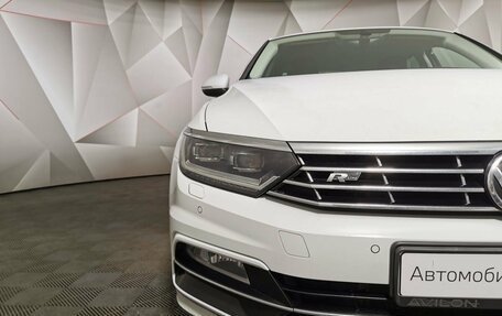 Volkswagen Passat B8 рестайлинг, 2018 год, 2 295 000 рублей, 16 фотография