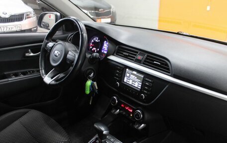 KIA Rio IV, 2018 год, 1 680 000 рублей, 12 фотография