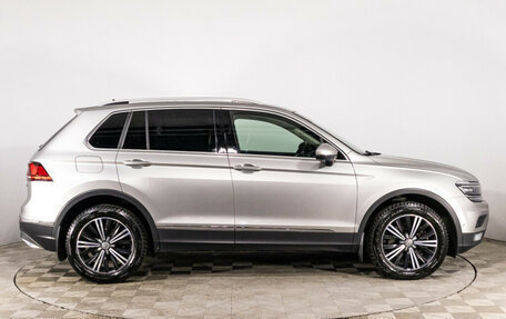 Volkswagen Tiguan II, 2017 год, 2 700 000 рублей, 4 фотография