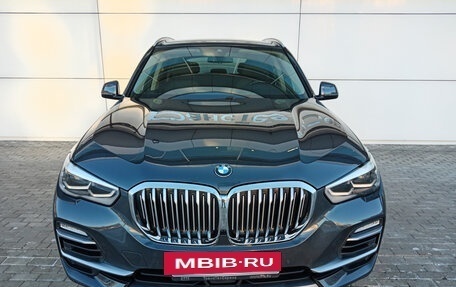 BMW X5, 2019 год, 6 450 000 рублей, 2 фотография