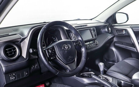 Toyota RAV4, 2019 год, 2 977 000 рублей, 14 фотография